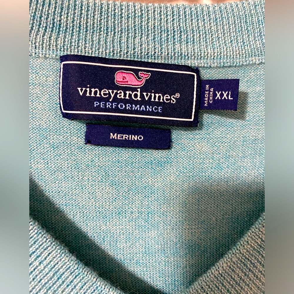 Vineyard vines Men’s Wool Blend V-neck Sweater - Picture 3 of 4